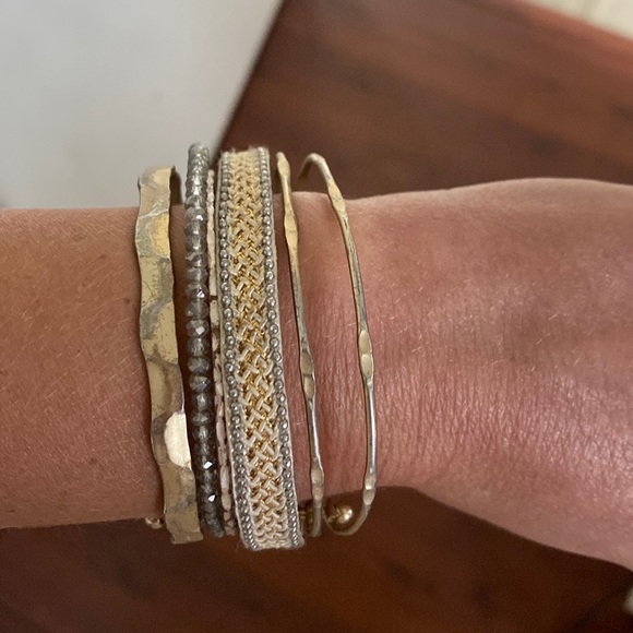 Francesca’s gold plated, beaded metal cuff. Some tarnish from wear. - Picture 1 of 4